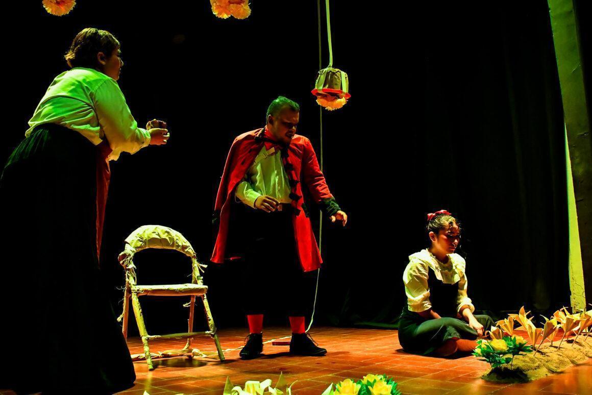 La Lección 2 Absurdos: Cuadros de Ionesco